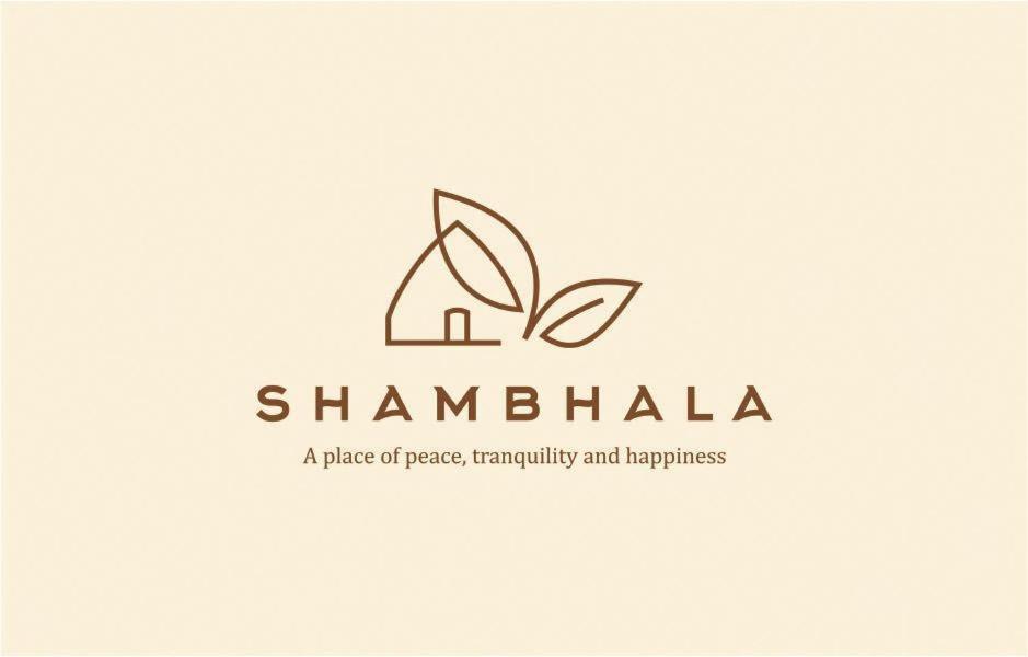 Shambhala Hotel Bhopal Exterior photo